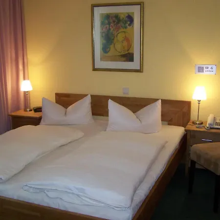 Am Stiftsberg Hotel *